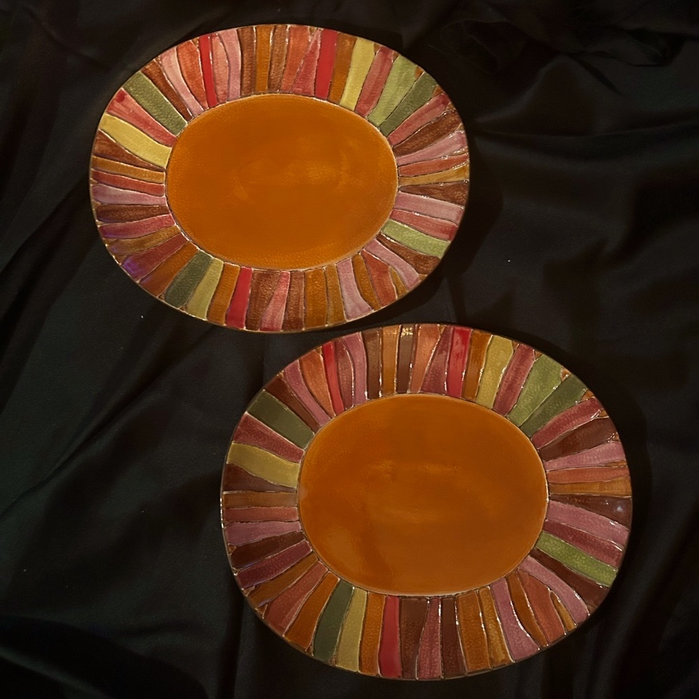 2 Pier 1 Imports beautiful serving dishes. Like new. 
12”x10.5”